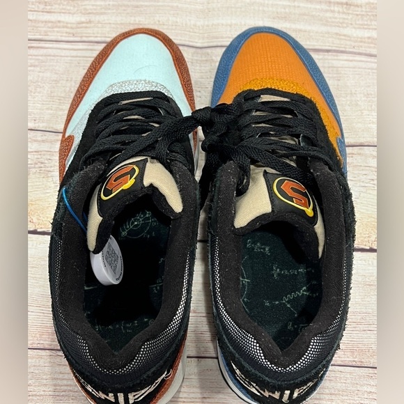 NEW ARRIVAL: Nike Air Max 1 Swipa Size 11 De’Aaron Fox - Picture 2 of 7
